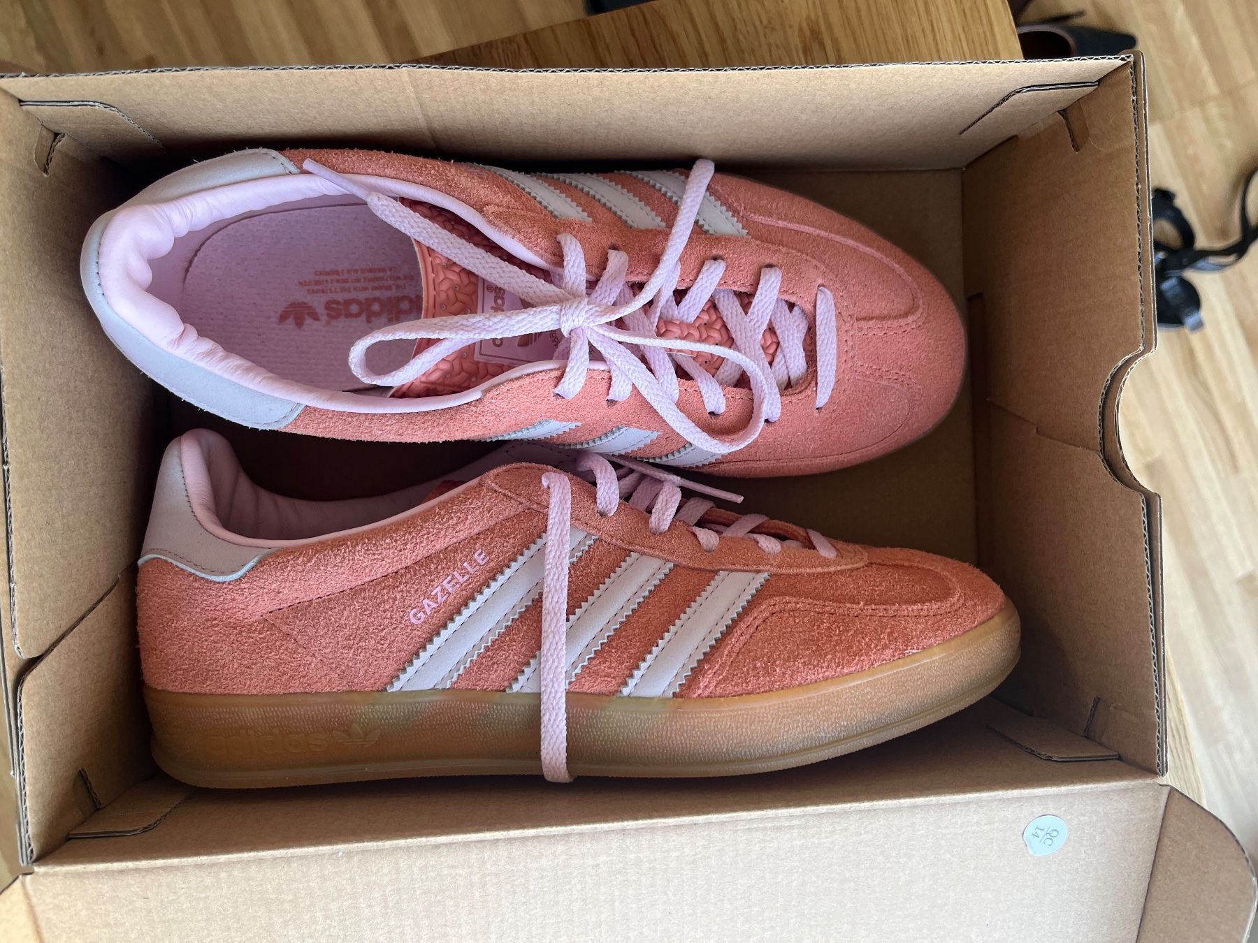 Adidas Scarpe da donna: Adidas neu Gazelle – Usato da Dübendorf venduto da gas_2wcn 2