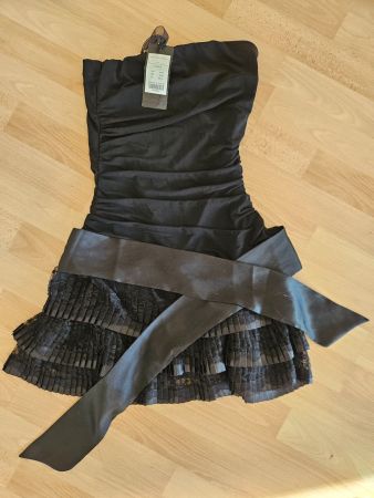 Kleid schwarz mit Schleife - ungetragen