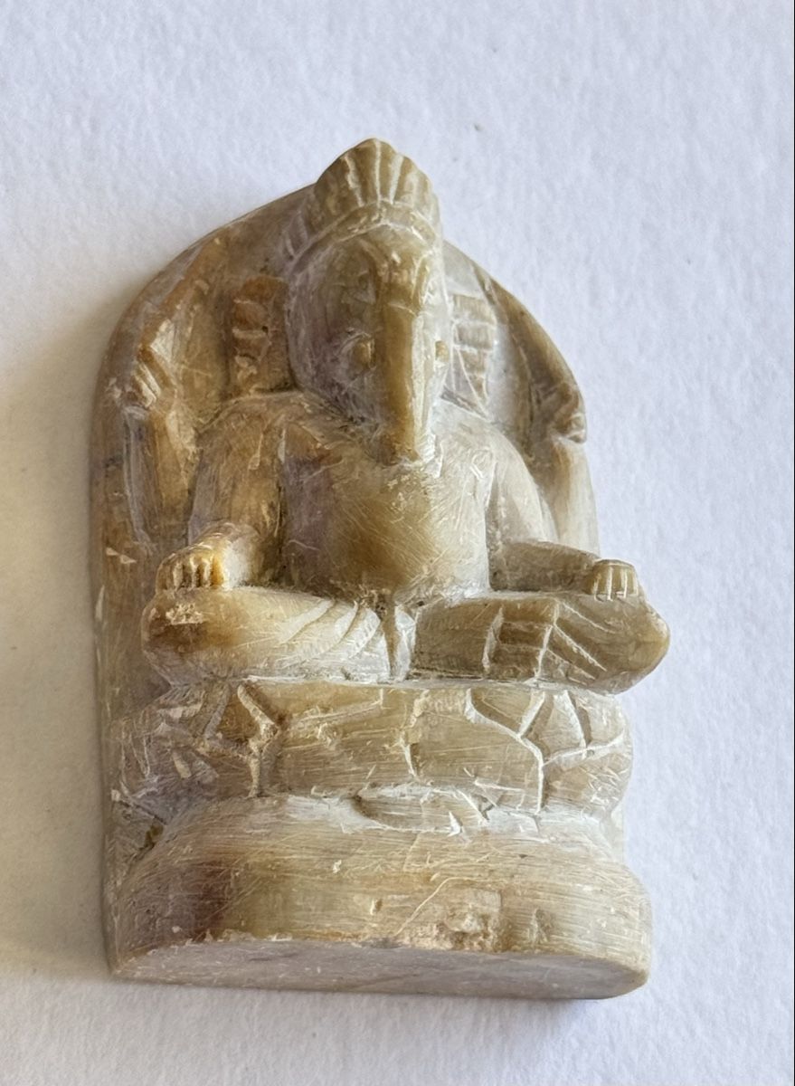 Statuette: Statuette Ganesha en pierre – Usato da Neuchâtel venduto da Elipshop