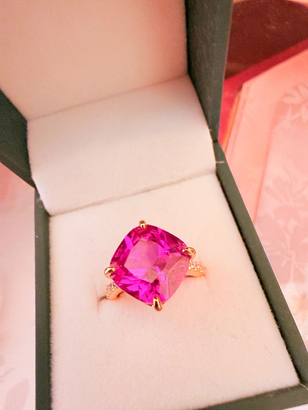 Anelli: Bague Saphir Rose – Nuovo e nell'imballaggio originale da St-Maurice venduto da Sandrinette123 3
