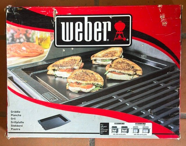 Piatti di portata: WEBER Grillplatte. Fabrikneu, original verpackt. – Nuovo e nell'imballaggio originale da Burgdorf venduto da XJ6
