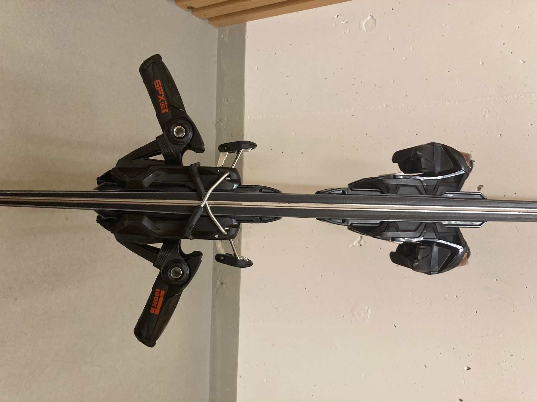 Sci: Ski Rossignol R10 React 176cm mit Bindung guter Zustand – Usato da Meggen venduto da Opportunity03 4