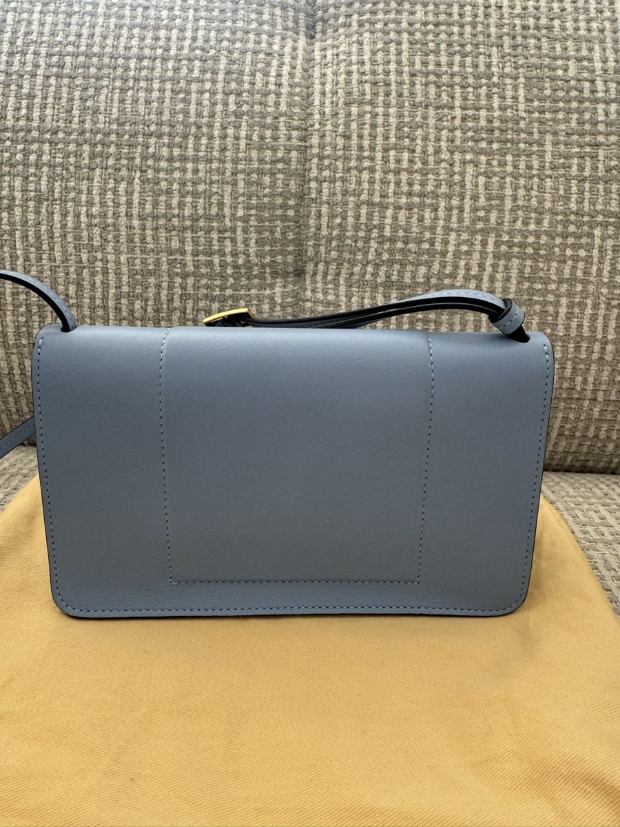 Wandler Taschen für Damen: Wandler Penelope Mini Tasche hellblau Leder neu – Gebraucht aus Zürich von Guni_Closet 1
