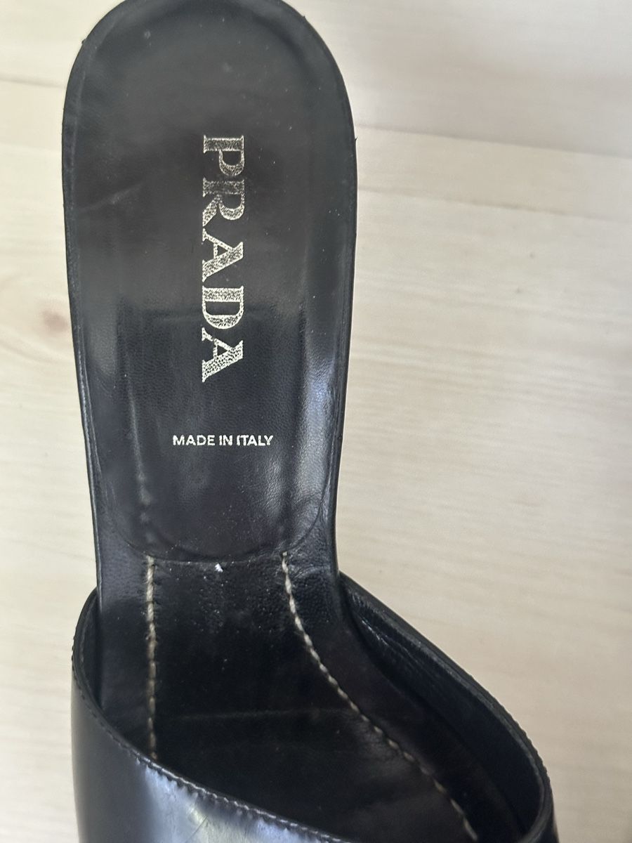 Prada Scarpe da donna: Prada Sandalen Schwarz Grösse 38 Leder – Usato da Kilchberg ZH venduto da Hoven01 2