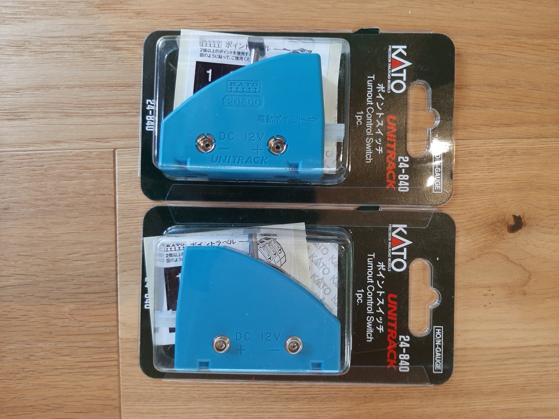 Kato Modelleisenbahnen: Kato Powerpack mit Netzteil & 2 Weichenschalter – Neu (gemäss Beschreibung) aus Dietlikon von nick911 3