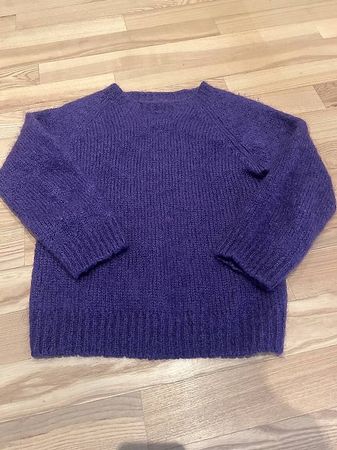 Violetter Alpaka Pullover NP: 220.-