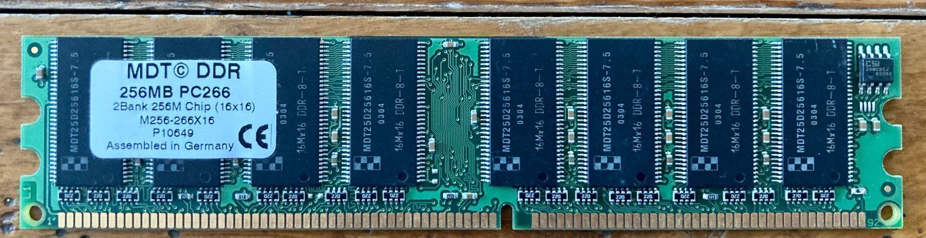 Memoria / RAM: RAM Modul 256MB PC266 – Usato da Eglisau venduto da Shoprabbit
