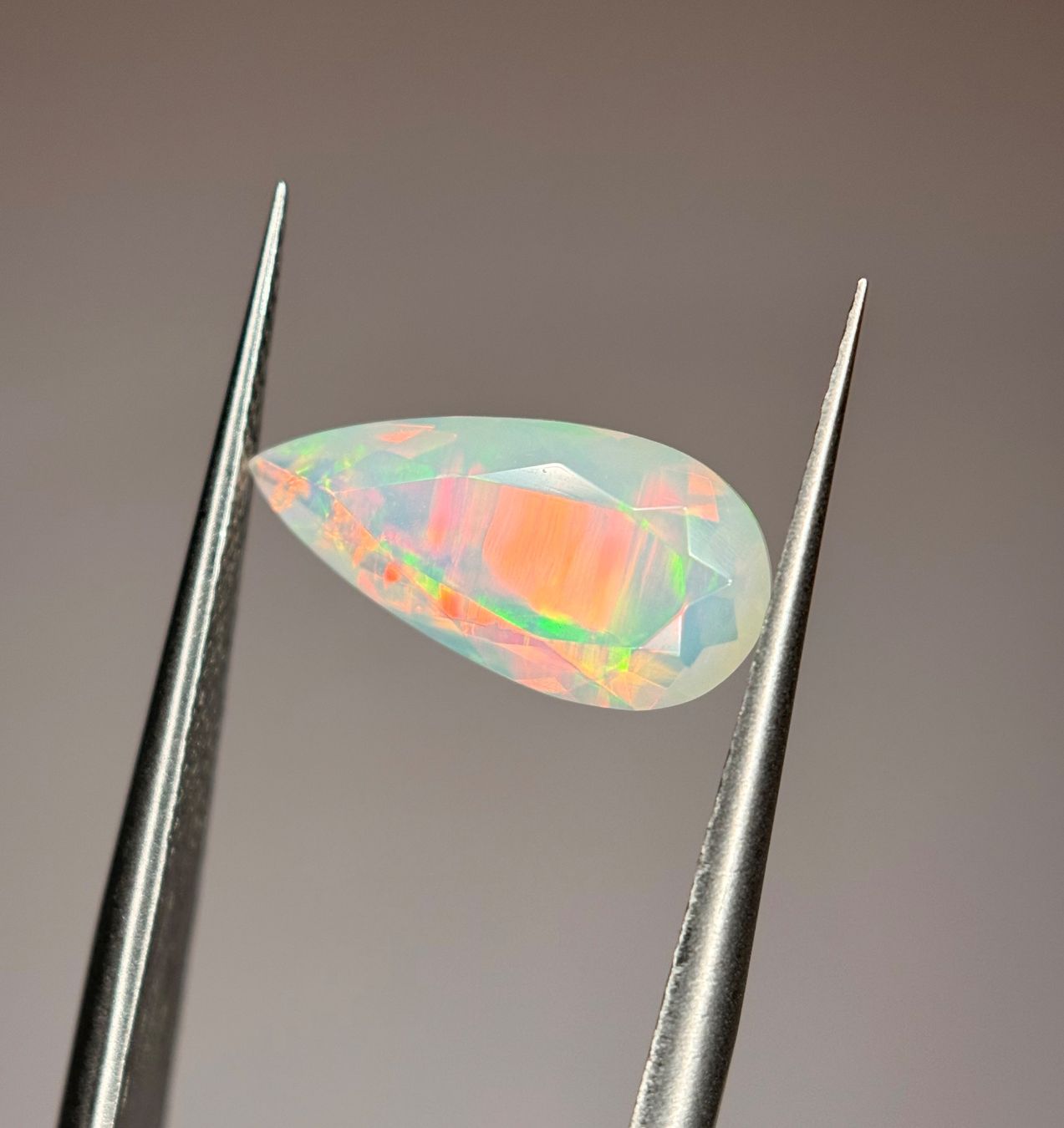 Pierres précieuses: Ab 1 Fr. - 1.75 ct Opal Edelstein - unbehandelt – Neuf (Voir description) à Mauren par LieGems