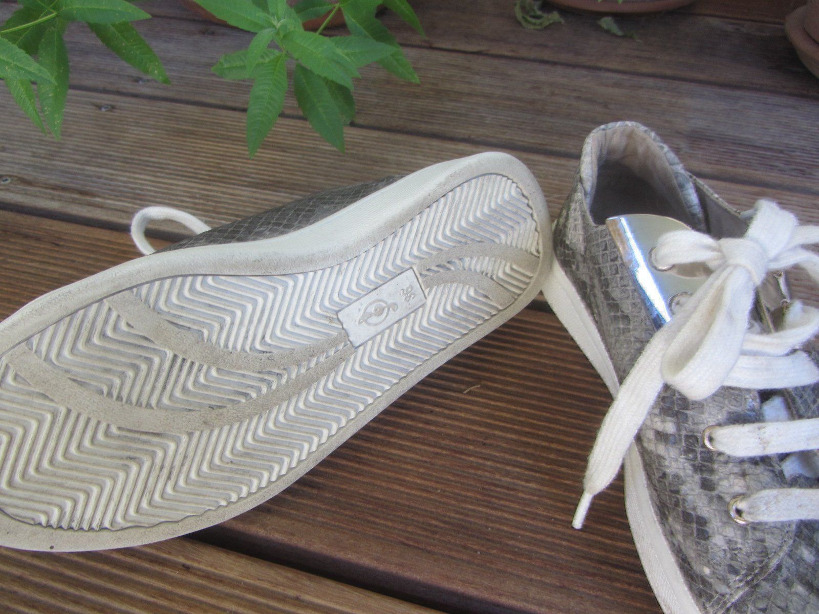 Stradivarius Chaussures femmes: STRADIVARIUS - Reptil Print Sneaker 36 – D'occasion à Zürich par Diazaio 5