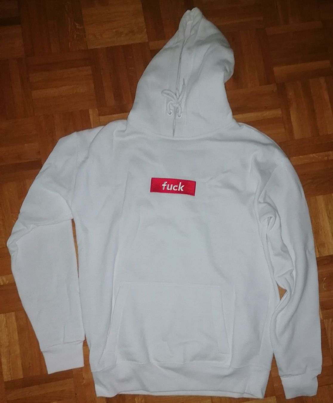 Champion Lotti di vestiti: Lot de 4 sweats à capuche taille M – Usato da Ecublens VD venduto da Loic_LivresEtLettres 7