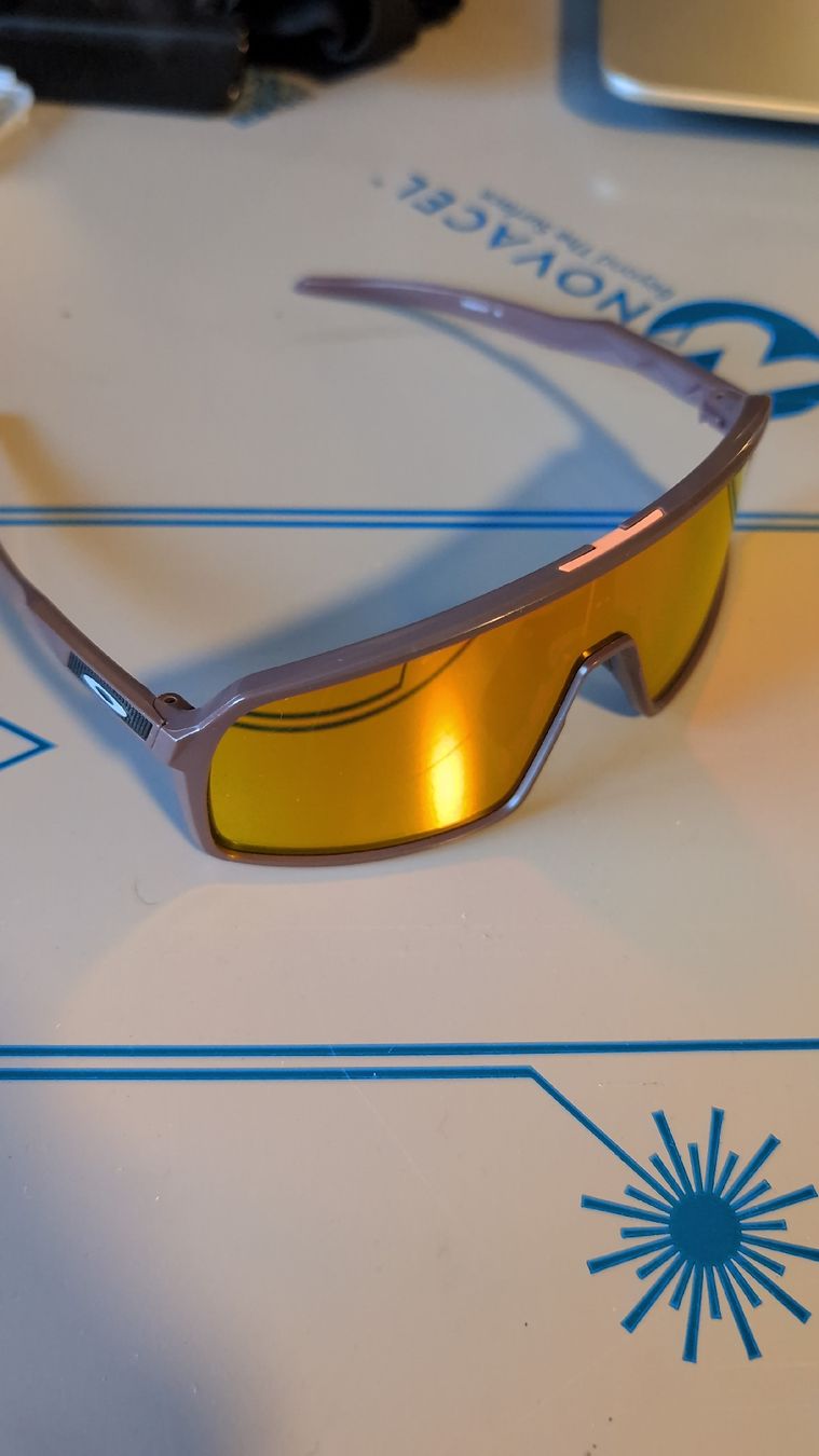 Oakley Occhiali & Lenti: Sutro Oakley, Prizm Road – Usato da Effretikon venduto da keyride090