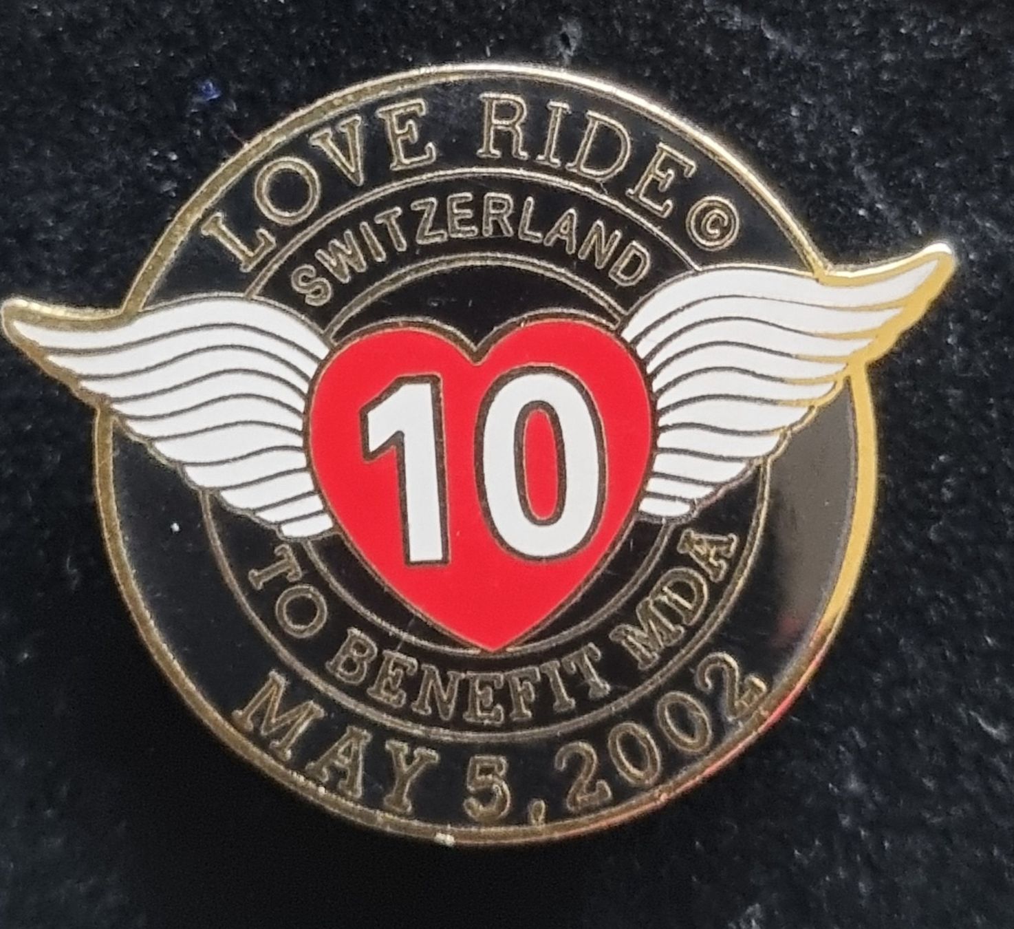 Harley-Davidson Placchette & Badge: Pin Love Ride 10 – Usato da Schwerzenbach venduto da Plateman