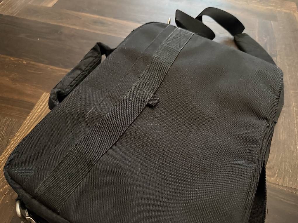 Taschen: Laptoptasche 16zoll schwarz sumdex – Gebraucht aus Uster von Sasisa 3