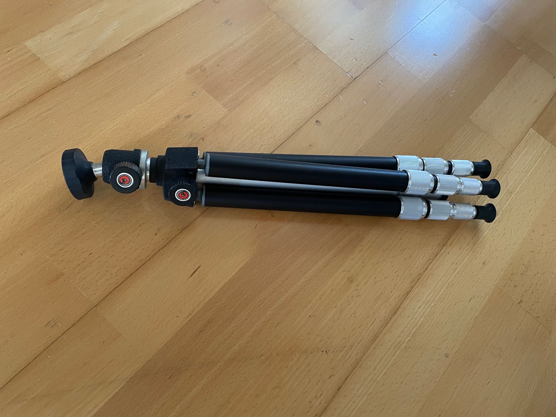 Treppiedi & Teste: Stativ Cullmann – Usato da Münchenstein venduto da Kapris 1