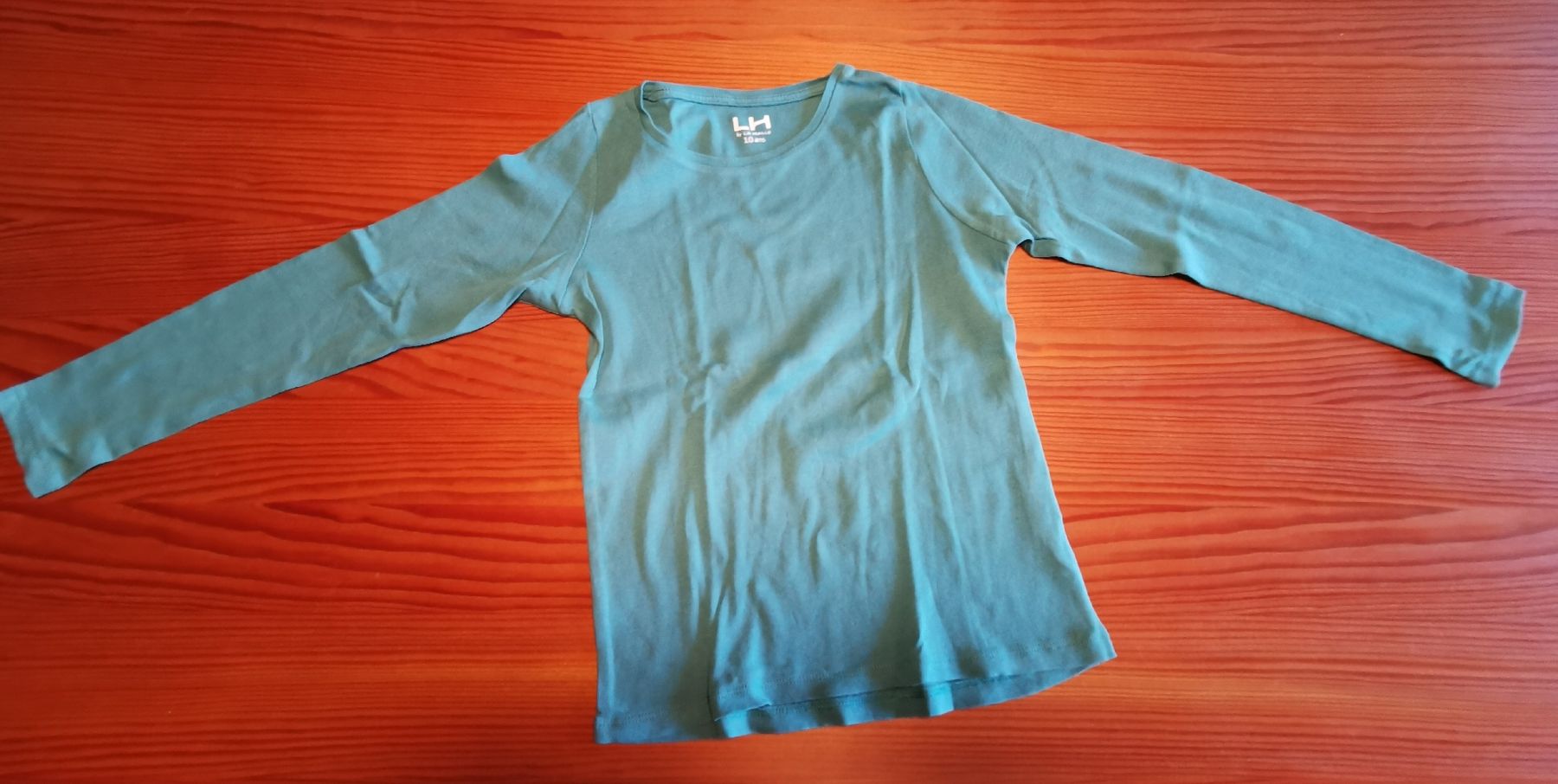 Pullover & Sweatshirts: Zwei Langarmshirts (10 ans) – Gebraucht aus Detligen von ras_7ksp 4