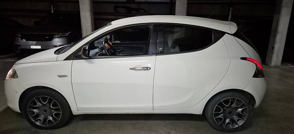 Automobili: 2014 Lancia Ypsilon TwinAir – Usato da Genève venduto da diiogosousa 2