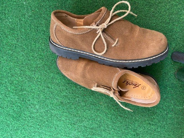 Scarpe da uomo: Trachten Herrenschuhe, Grösse 44 – Nuovo (secondo la descrizione) da Dübendorf venduto da higgens1 1