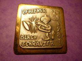 PFAFFNAU 1981 GOLD