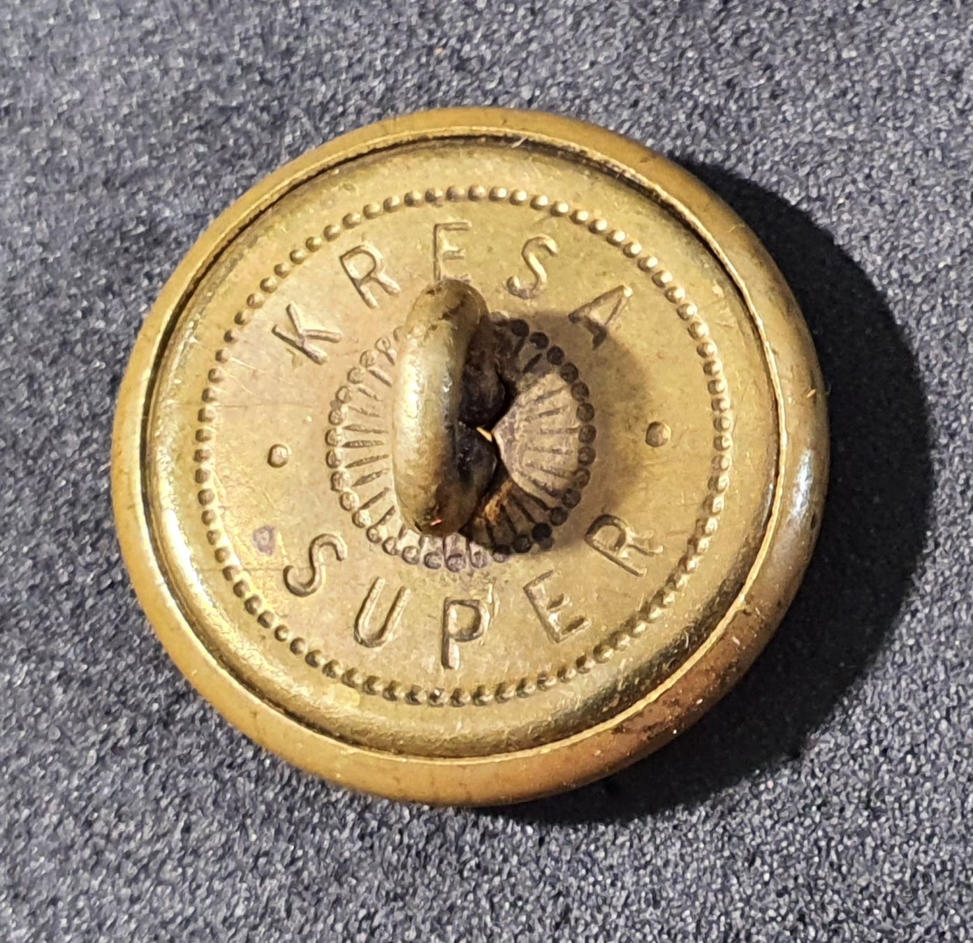 Plaquettes & Badges: CC858 - Alter Knopf Leier Harfe Musikverein oder Militär – D'occasion à Reinach BL par Boston-Verkauf 1