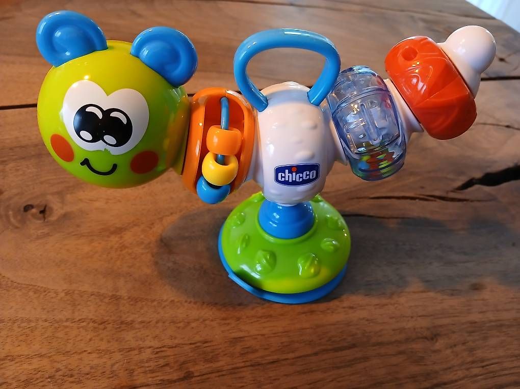 Spielzeuge: Spielzeugraupe von Chicco – Gebraucht aus Rickenbach LU von Bubbliiiii
