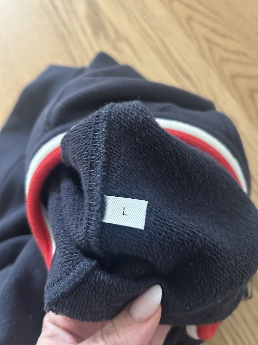 Pullover & Sweatshirts: Isberg sweatshirt size L for – Gebraucht aus Veyrier von aliyag 3