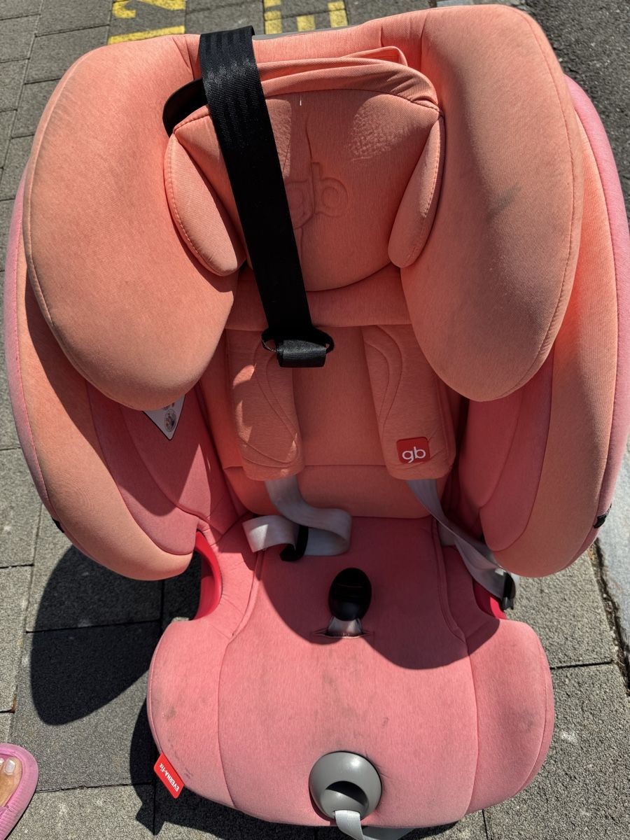 Seggiolini per auto: Kinderautositz – Usato da Ettingen venduto da B8183 2