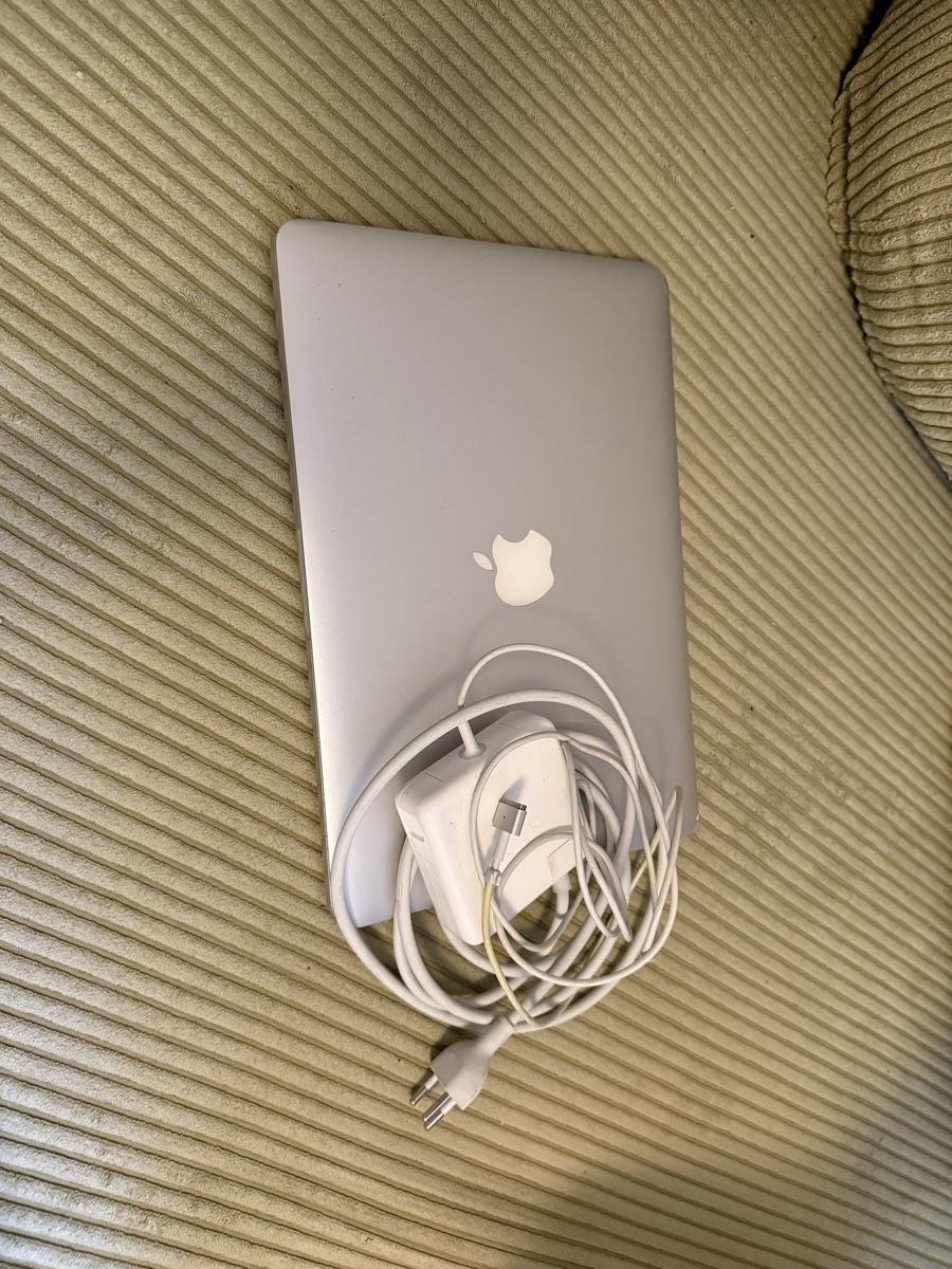 Apple Notebook: MacBook Pro Retina 13” – Usato da Regensdorf venduto da ElenaBl 1