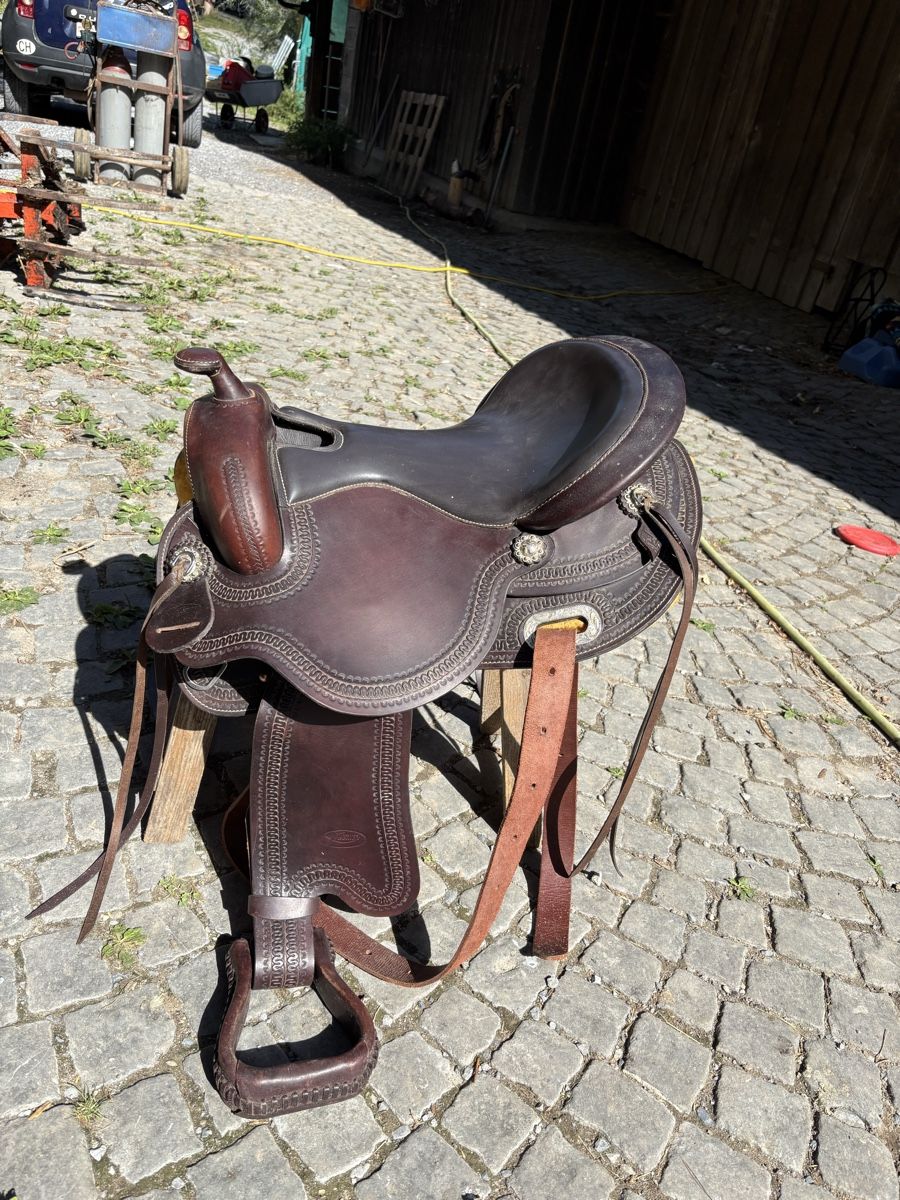 Selles, accessoires: Freemax-Westernsattel – D'occasion à St. Gallen par may_8fbd