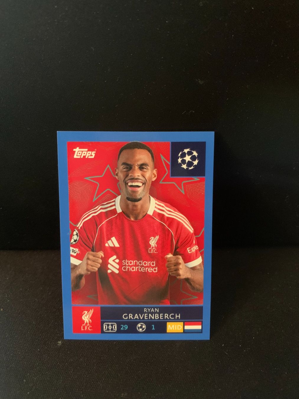 Topps Carte collezionabili: Topps CL Sticker 25/26 Ryan Gravenberch Blue Parallel Nr.262 – Nuovo (secondo la descrizione) da Flawil venduto da Juventino93