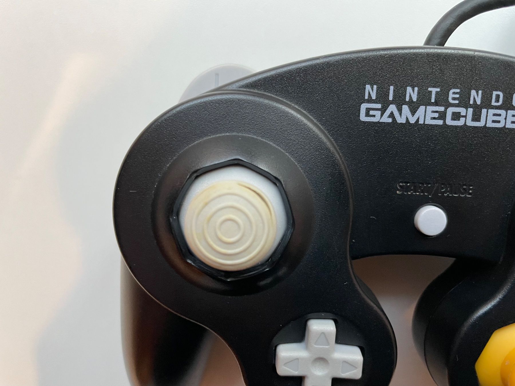 Controller: Original Nintendo Gamecube Controller Schwarz – Gebraucht aus Arbon von  4