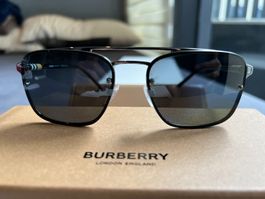 Original Burberry Sonnenbrille zu verkaufen.