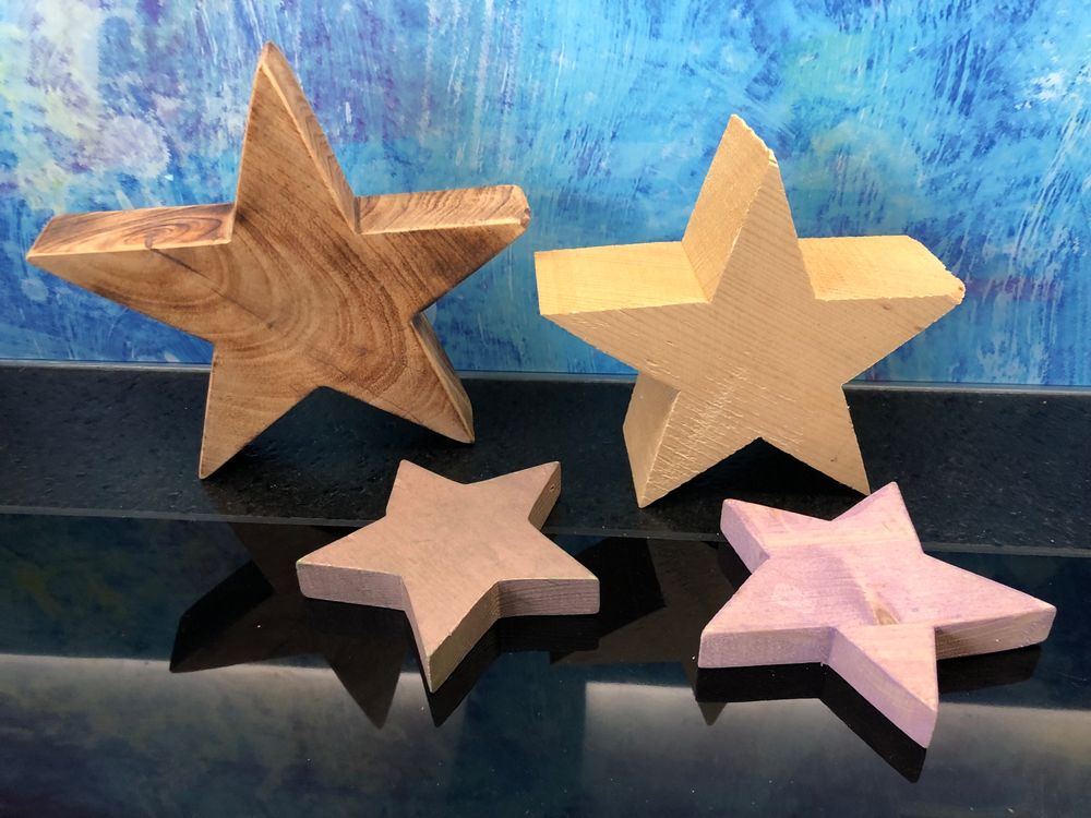 10 Weiße Holzsterne 7cm - Weihnachtsbaumanhänger Mit Schnur