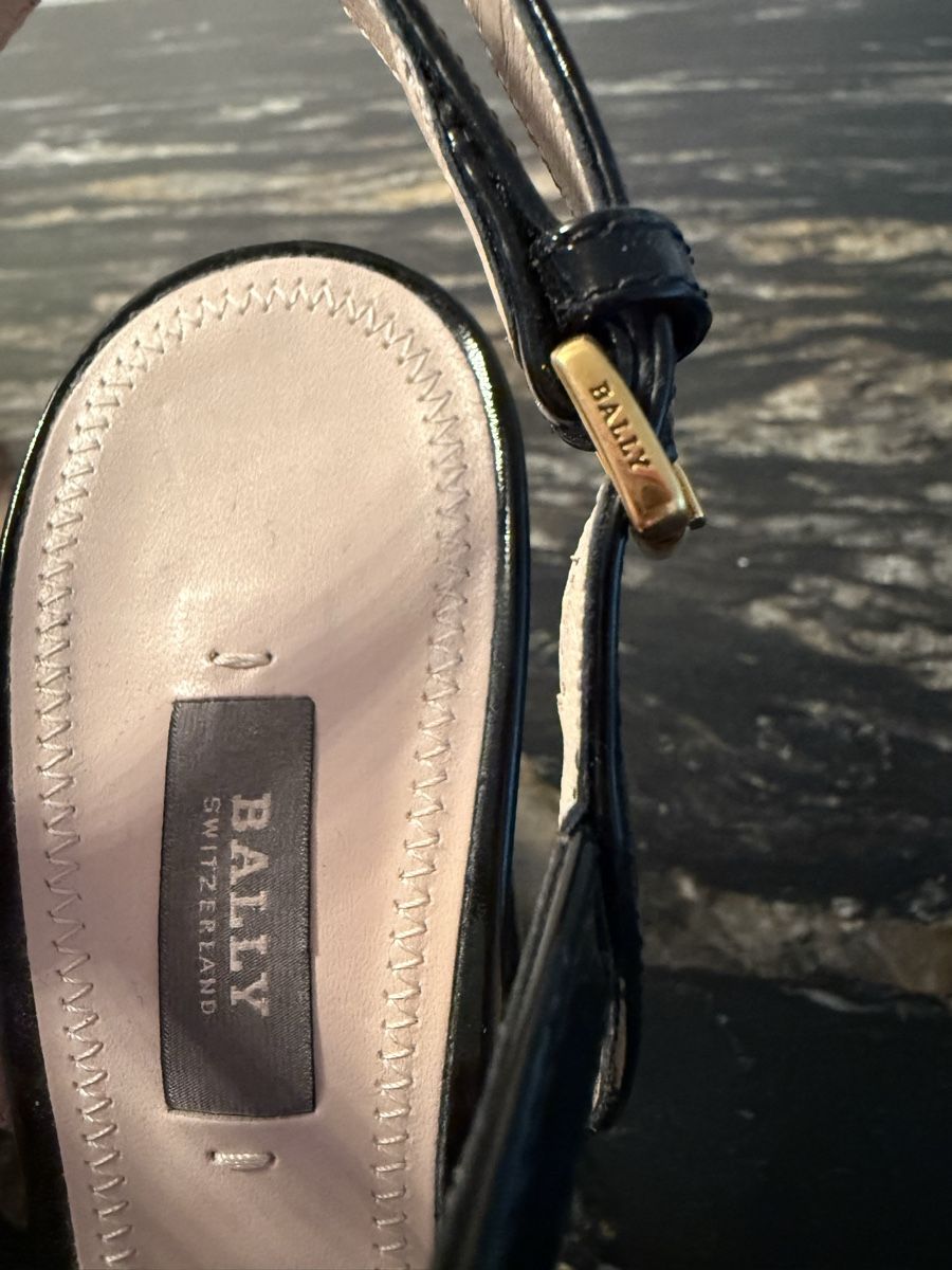 Damenschuhe: Bally Pumps Lackleder, Top, Gr 36.5 – Gebraucht aus Dättwil AG von nika8810 1