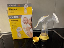 Medela Harmony Handmilchpumpe kaum gebraucht mit OVP