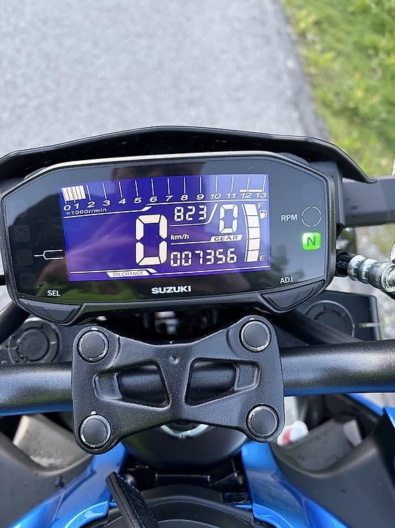 Strasse: Suzuki GSX-S  – Gebraucht aus Mauren von Deli..06 2