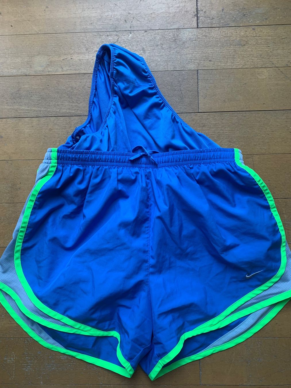 Nike Pantalons: Sport Shorts von Nike – D'occasion à Winterthur par Drachenrose 3