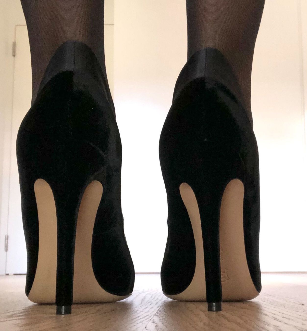 Gianvito Rossi Scarpe da donna: Gianvito Rossi Tuxedo 100 Black Gr. 37.5 – Nuovo (secondo la descrizione) da Bonstetten venduto da Audreystyle 1