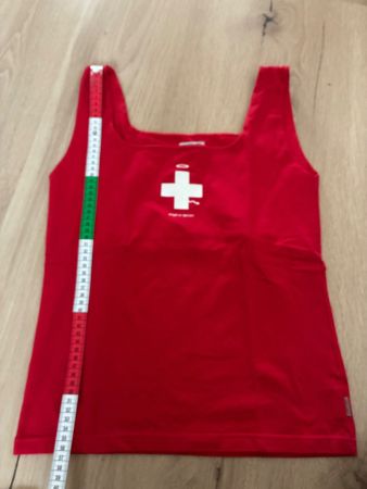 rotes Top mit Schweizer Kreuz Grösse XL