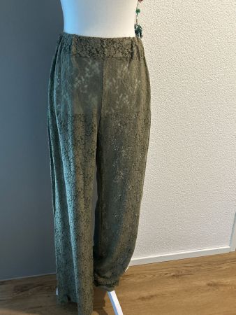 leichte Sommerhosen olivgrün von Byic Gr. S