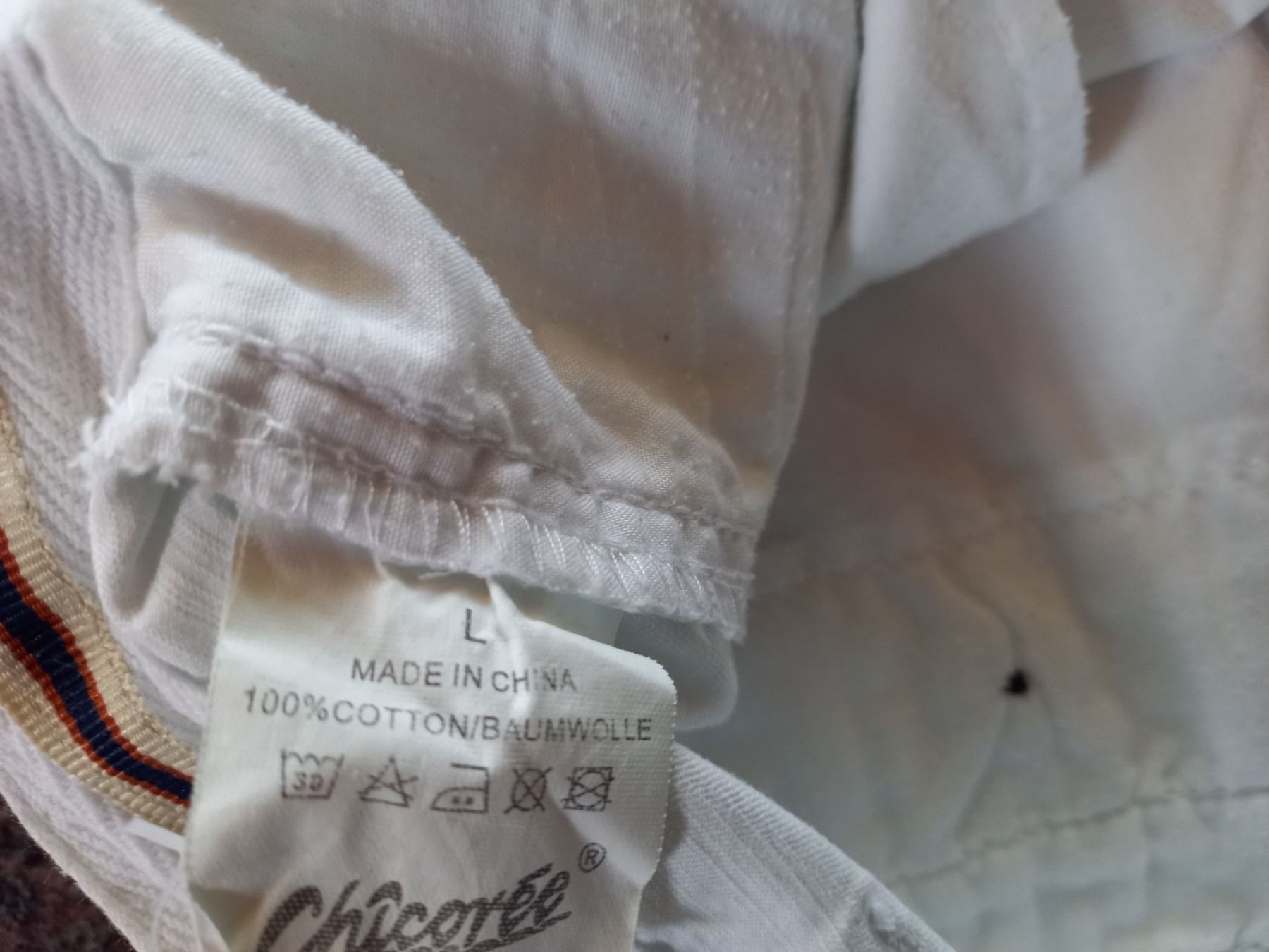 Pantaloni: Kurzhose  L – Usato da Bätterkinden venduto da Elefantenzoo 2