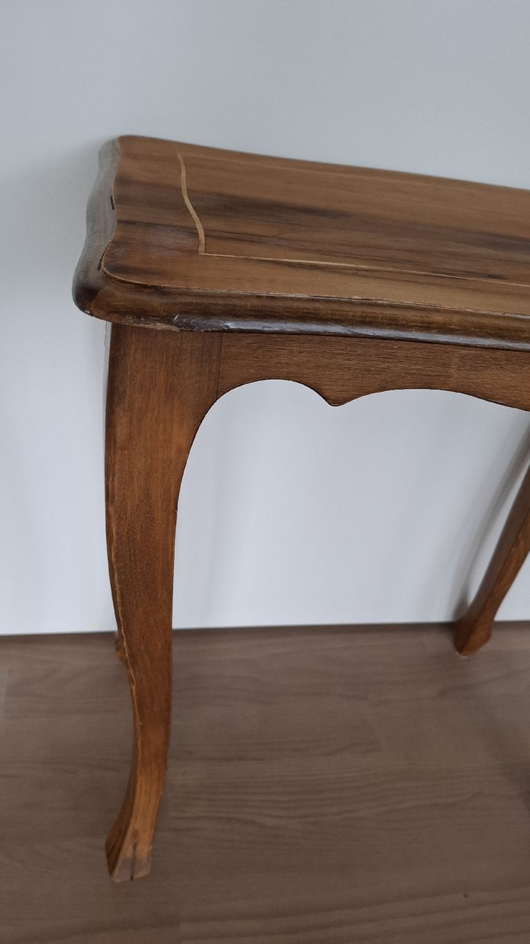 Tavoli: Beistelltisch Nussbaum Louis XV Stil – Usato da Buochs venduto da regenbogen7365 2