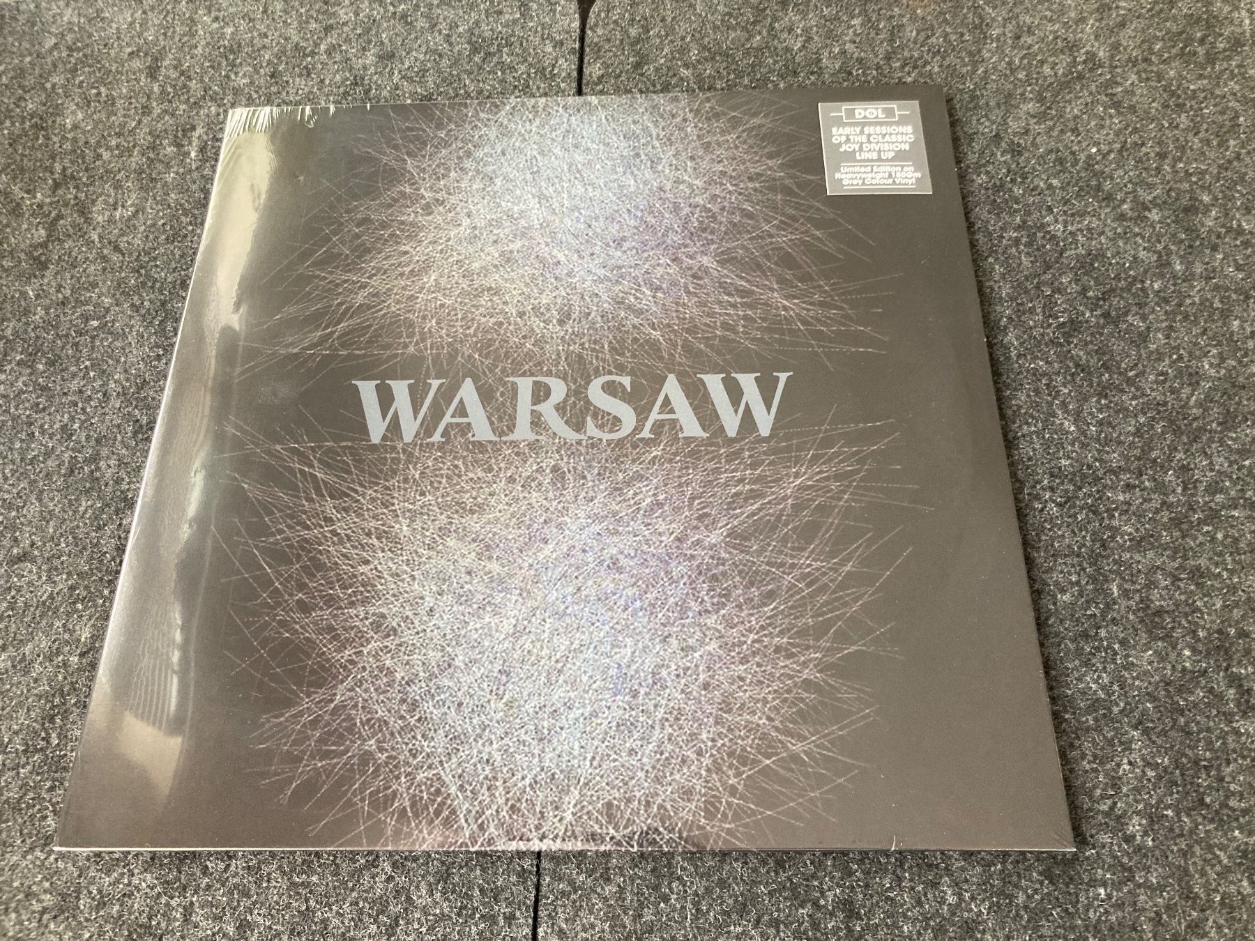 Dischi in vinile: (Joy Division) Warsaw - Warsaw – Nuovo e nell'imballaggio originale da Fribourg venduto da Karushi