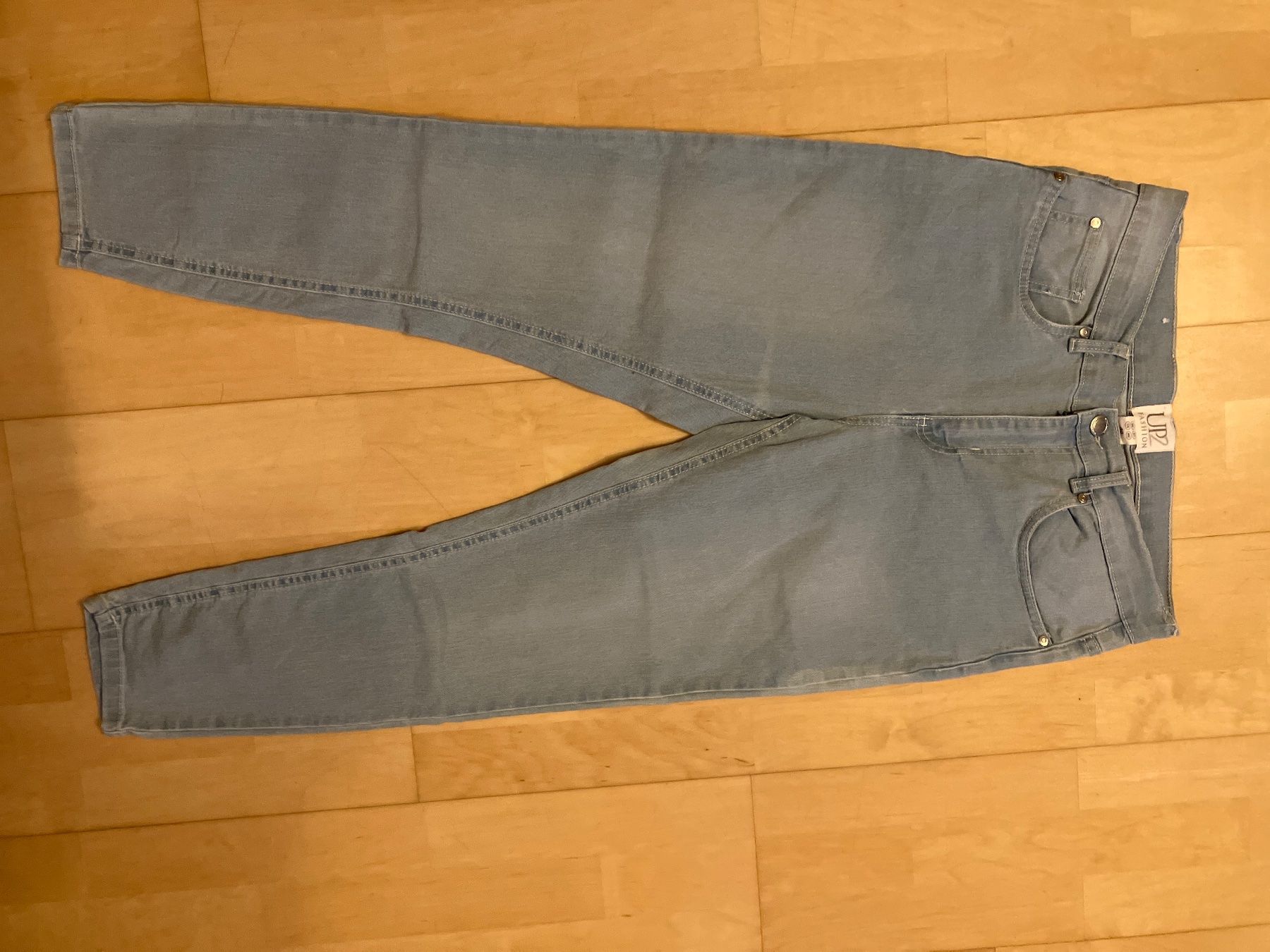 Jeans: Jeans hellblau – D'occasion à Esslingen par 2ze