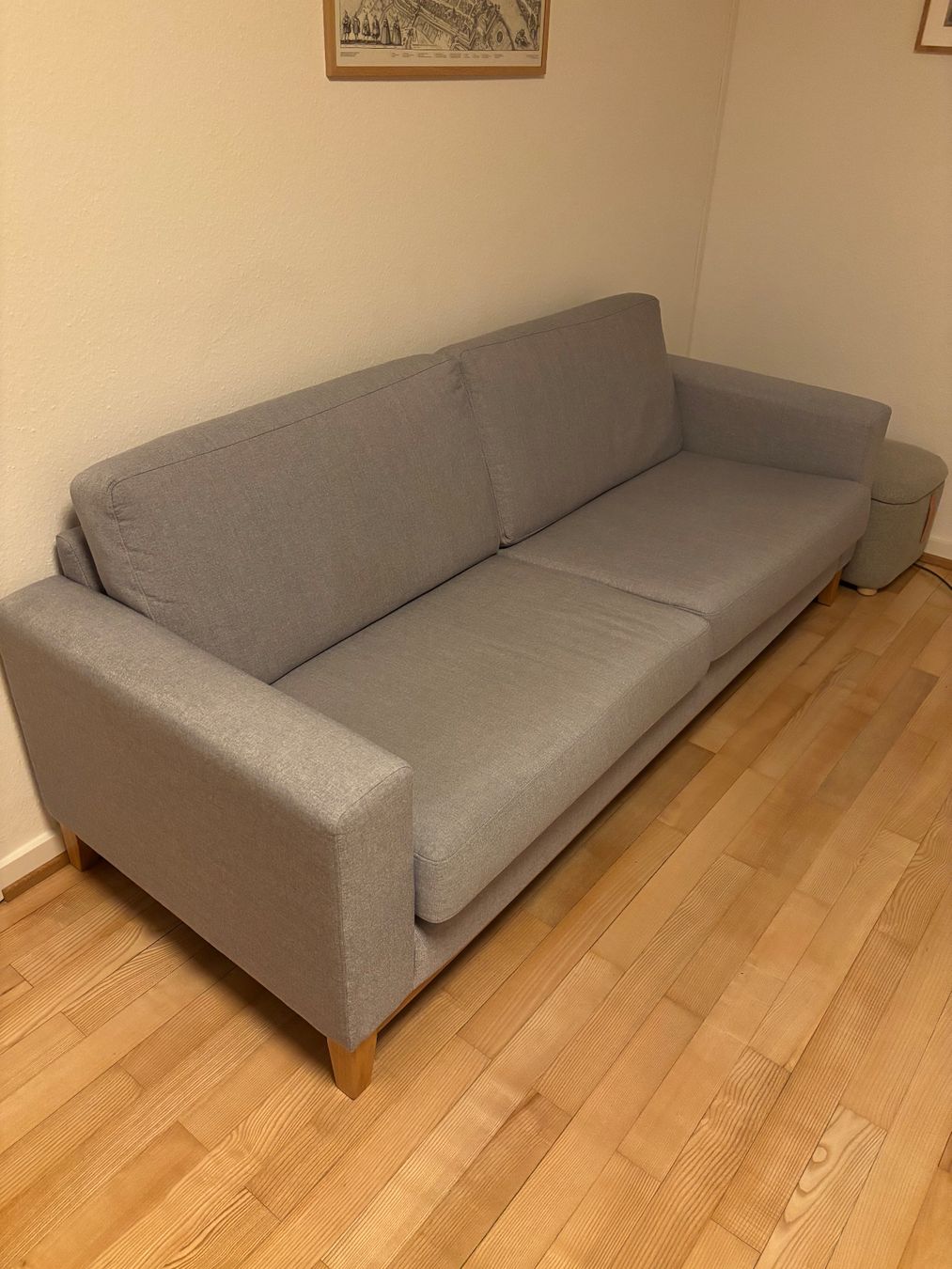 Livique Sofas: Sofa 3-Sitzer – Gebraucht aus Basel von benzingg 3