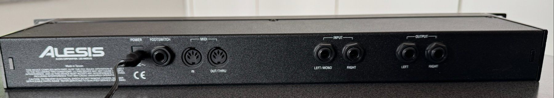 Strumenti musicali: Alesis Microwerb 4 - analoges Effektgerät – Usato da Urdorf venduto da polytron 1