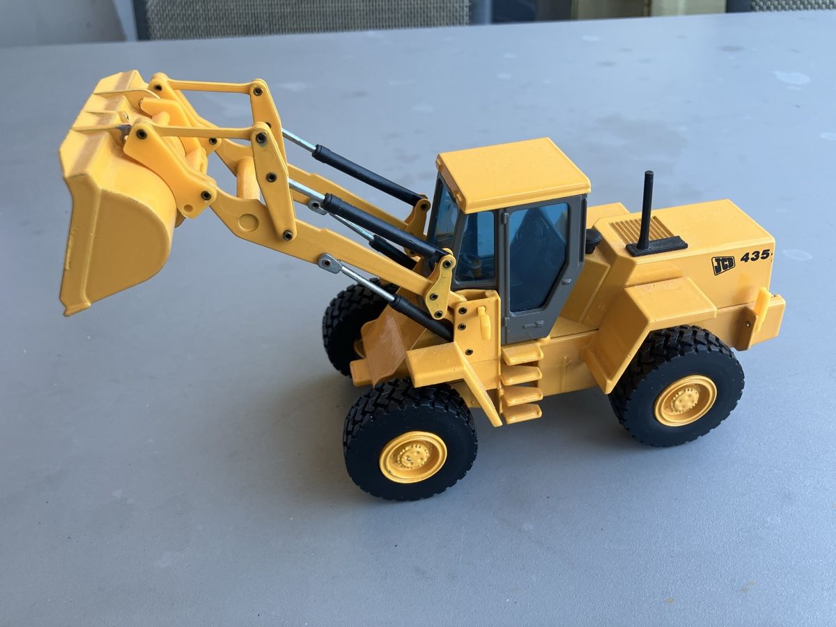Joal Kit di modellismo & Modellini statici: Chargeur sur pneus JCB 435 modèle réduit – Usato da sion venduto da orchikorchik 3