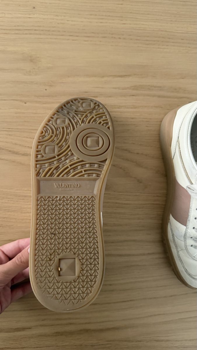 Valentino Herrenschuhe: Original Valentino Sneaker Leder Grösse 40 – Gebraucht aus Felben-Wellhausen von Jenny_98 2