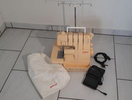 Overlock-Nähmaschine BERNINA 2000DE