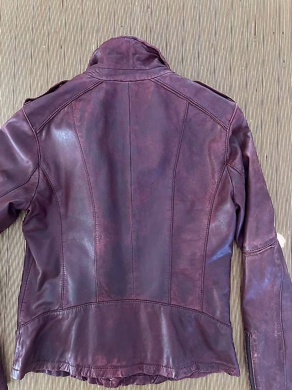 Giacche: Tolle bordeaux-rote Lederjacke – Usato da Schötz venduto da CaCh01 3