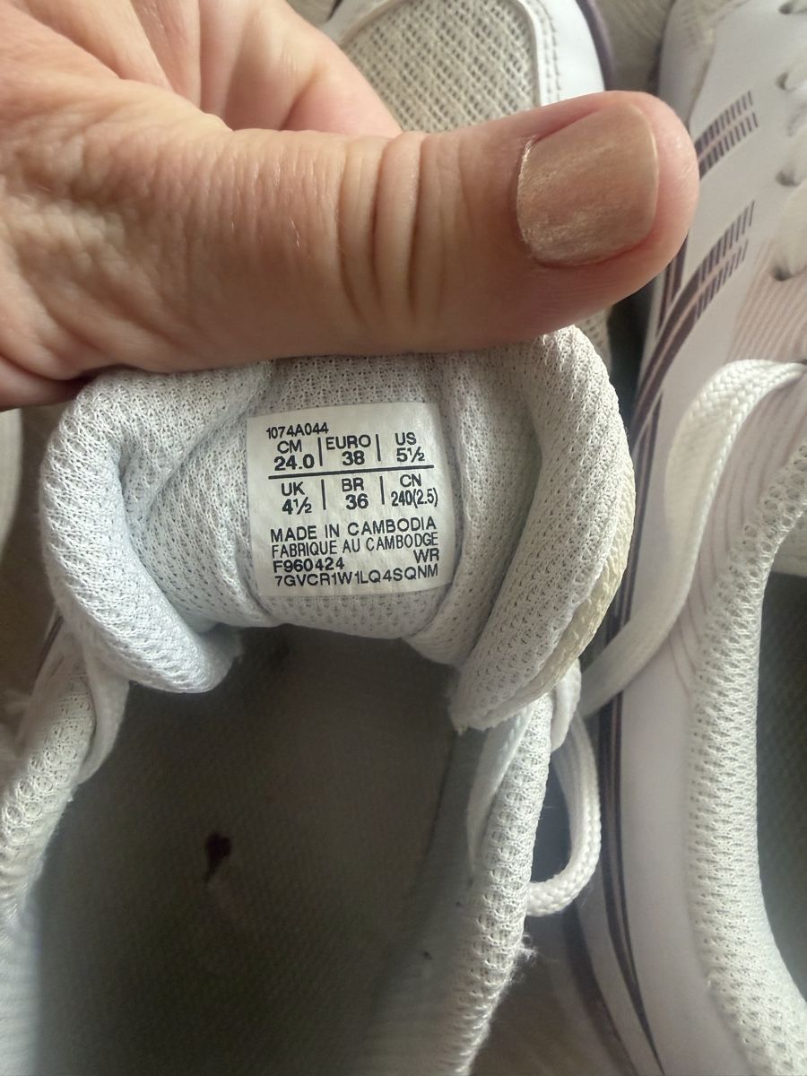 Asics Chaussures hommes: Asics 38 gewaschen – Neuf (Voir description) à Wallisellen par Nataschab0 1